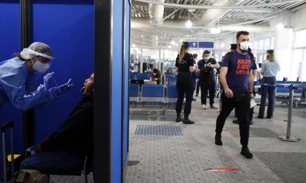 Ανοίγουν οι πύλες από 1η Ιουλίου: Τουρισμός με... barcode και αλγόριθμους!